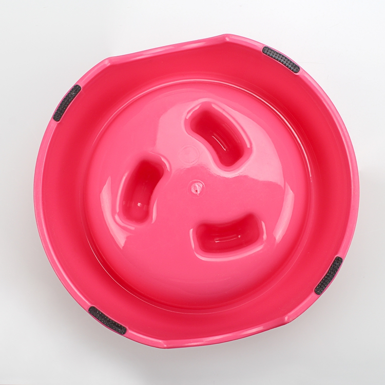 plastic dog bowls.JPG